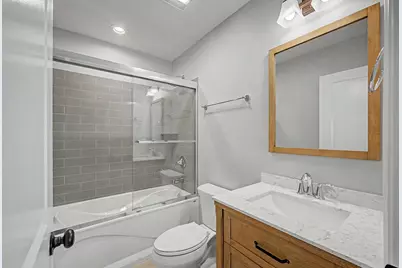 555 N Springfield Avenue, Chicago, IL 60624 - Photo 22