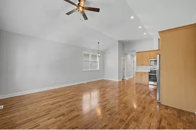 555 N Springfield Avenue, Chicago, IL 60624 - Photo 4