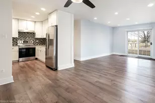 147 W Elk Trail, Carol Stream, IL 60188 - Photo 8