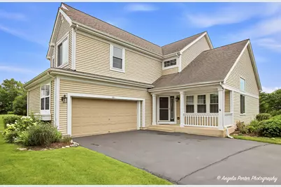 331 Hampton Court, Crystal Lake, IL 60012 - Photo 2