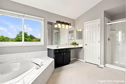 331 Hampton Court, Crystal Lake, IL 60012 - Photo 30