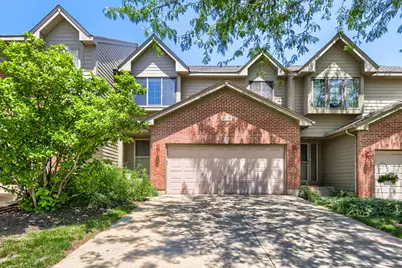 2016 Jeffrey Lane #2016, Elgin, IL 60123 - Photo 1