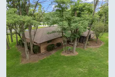 7 Timbercreek Drive, Yorkville, IL 60560 - Photo 4