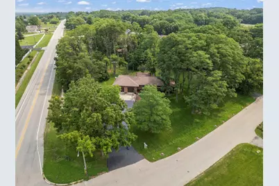 7 Timbercreek Drive, Yorkville, IL 60560 - Photo 2