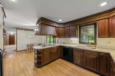 7 Timbercreek Drive, Yorkville, IL 60560 - Photo 14
