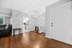 10511 S Roberts Rd, Palos Hills, IL 60465 - Photo 12