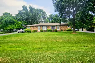 249 Franklin Ave, Frankfort, IL 60423 - Photo 1