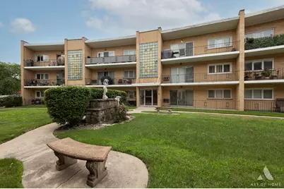 10316 S Pulaski Road #303, Oak Lawn, IL 60453 - Photo 1