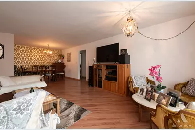 10316 S Pulaski Road #303, Oak Lawn, IL 60453 - Photo 4