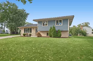 740 Terrace Ct, Schaumburg, IL 60193 - Photo 4