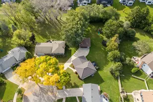 740 Terrace Ct, Schaumburg, IL 60193 - Photo 32