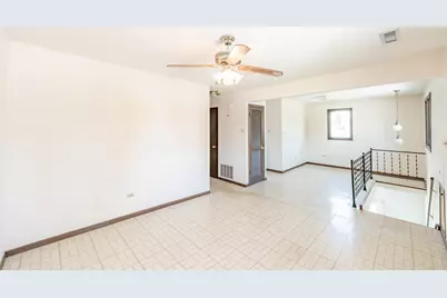 14947 Hamlin Avenue, Midlothian, IL 60445 - Photo 10