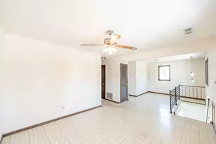 14947 Hamlin Ave, Midlothian, IL 60445 - Photo 10