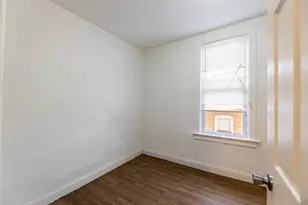 8632 S Escanaba Ave, Chicago, IL 60617 - Photo 12
