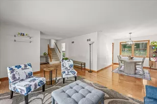 163 S Circle Ave, Bloomingdale, IL 60108 - Photo 4