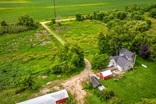 9836 E Maize Rd, Ridott, IL 61067 - Photo 26