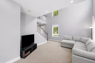 2233 Sunrise Cir, Aurora, IL 60503 - Photo 8