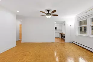 1310 Maple Ave, Evanston, IL 60201 - Photo 6