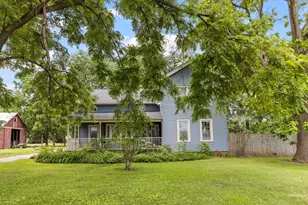 2013 Beecher Rd, Plano, IL 60545 - Photo 4