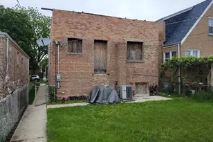 4637 S Kilpatrick Ave, Chicago, IL 60632 - Photo 2