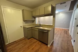 407 Trenton Ct, Aurora, IL 60504 - Photo 6