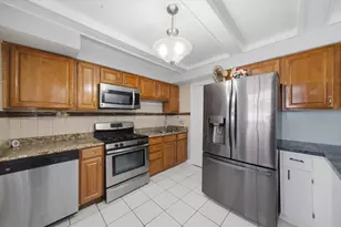 9005 Sherry Ln, Des Plaines, IL 60016 - Photo 12