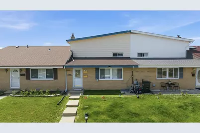 9005 Sherry Lane, Des Plaines, IL 60016 - Photo 2