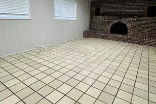 7011 N Hamlin Ave, Lincolnwood, IL 60712 - Photo 8