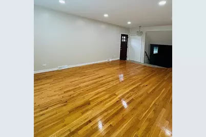 7011 N Hamlin Avenue, Lincolnwood, IL 60712 - Photo 6