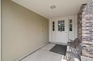 1126 Auburn, Buffalo Grove, IL 60089 - Photo 2