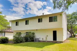 2 Oakmont Ct, Streamwood, IL 60107 - Photo 26