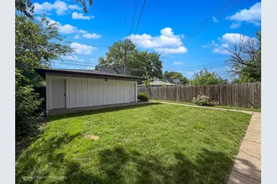 10536 S Wentworth Avenue, Chicago, IL 60628 - Photo 44