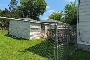 208 E Second St, Leaf River, IL 61047 - Photo 12