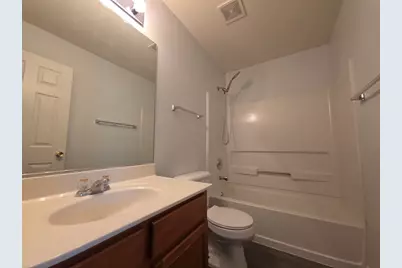 207 Springbrook Trail S, Oswego, IL 60543 - Photo 12