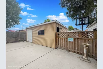 2333 N Keating Avenue, Chicago, IL 60639 - Photo 8