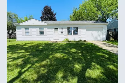 808 Sunset Circle, Streamwood, IL 60107 - Photo 1