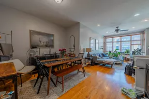 127 E 18th St, Chicago, IL 60616 - Photo 4