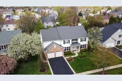 1660 Castillian Way, Mundelein, IL 60060 - Photo 4