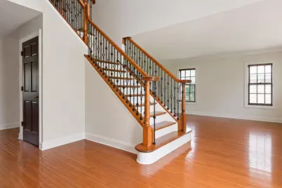 1660 Castillian Way, Mundelein, IL 60060 - Photo 8