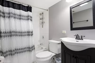 1660 Castillian Way, Mundelein, IL 60060 - Photo 64