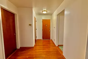 8896 David Pl, Des Plaines, IL 60016 - Photo 4