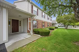 383 Woodview Cir, Elgin, IL 60120 - Photo 1