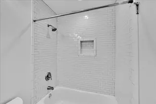 1049 Oswego Rd, Naperville, IL 60540 - Photo 16
