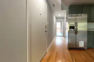619 E Groveland Park, Chicago, IL 60616 - Photo 8