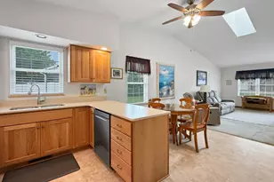 562 Pine Meadow Dr, Dixon, IL 61021 - Photo 8