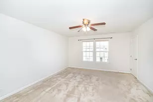 69 Nicholas Dr W, Des Plaines, IL 60016 - Photo 2