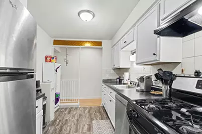 2711 Hobson Road #2, Woodridge, IL 60517 - Photo 8