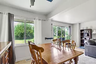 2711 Hobson Rd, Woodridge, IL 60517 - Photo 6