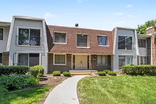 2711 Hobson Rd, Woodridge, IL 60517 - Photo 2