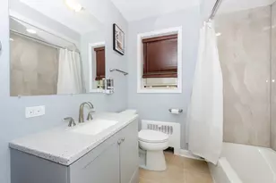 2551 W Arthur Ave, Chicago, IL 60645 - Photo 18